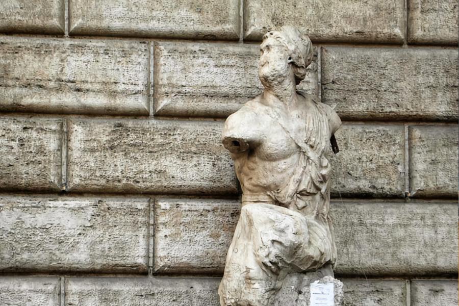 Actual photo of famous landmark, not generated by AI... but how would you really know at this point?